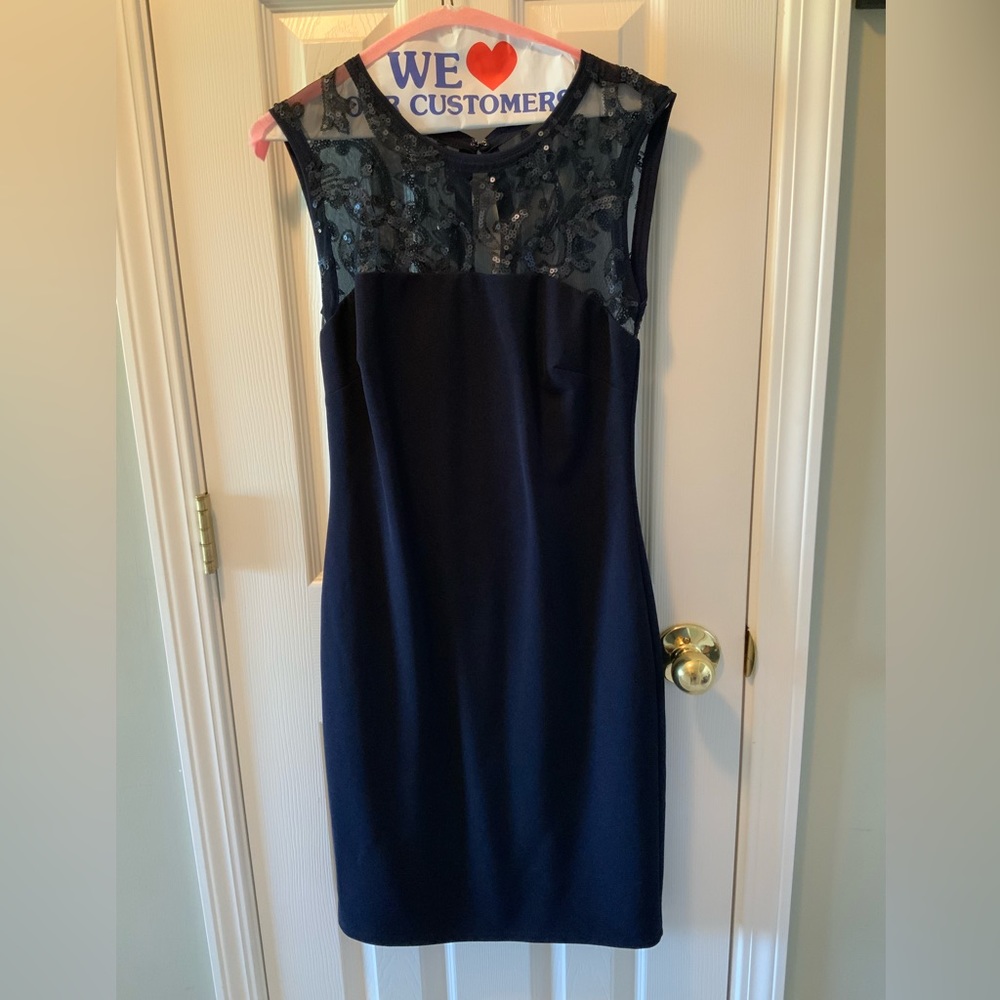 Blu Sage Navy Lace Sleeve & Bodice Fitted Zip Up Evening semiformal Dress Sz 4